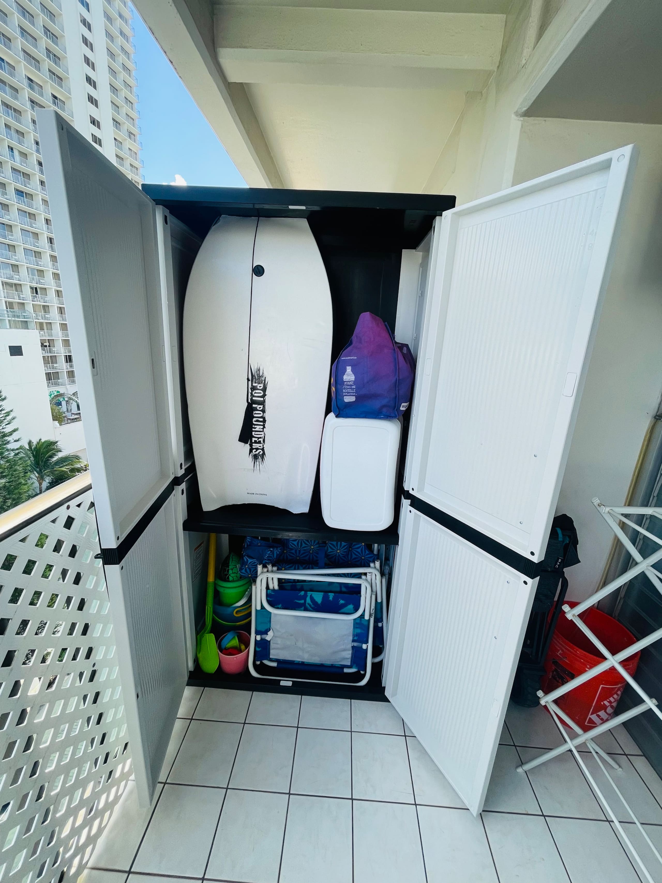 Condo in Honolulu · ★4.93 · 1 bedroom · 2 beds · 1 private bath - Image 15