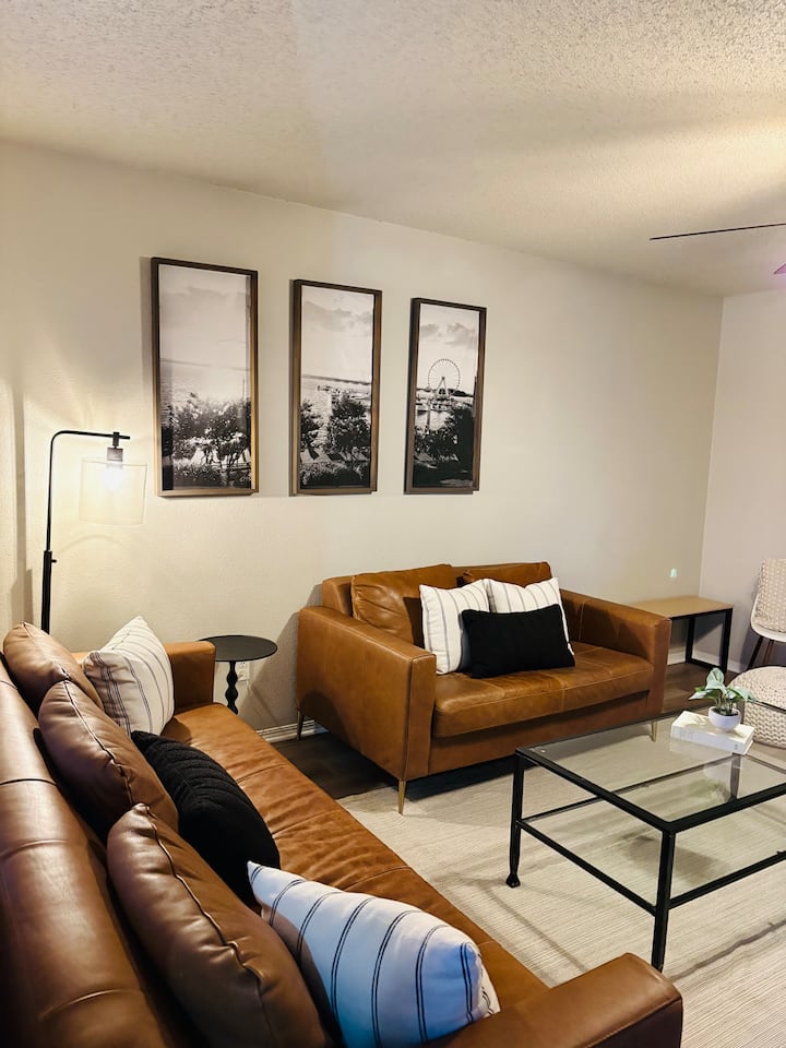 Linwood House Near Downtown Bville & Trails - Bentonville, AR