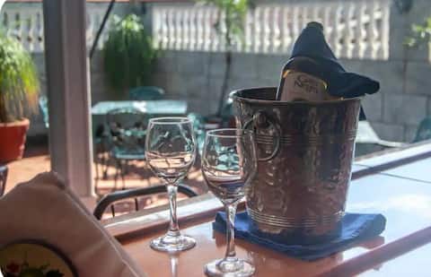 Hostal La Estrella: Hospitality and comfort.