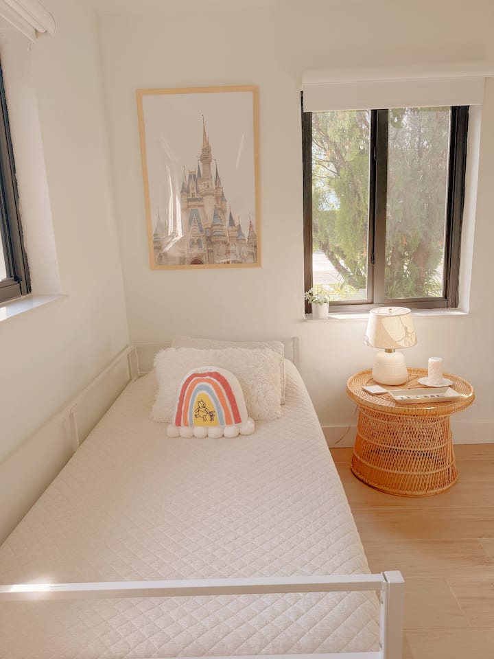 غرفة النوم 2