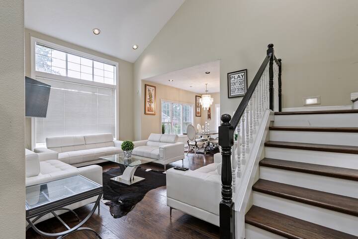 Spacious 4BR Home for Long Stays