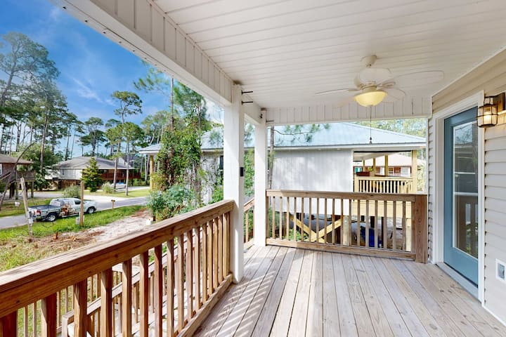 Delightful 2br Condo | Balcony | W/d | Ac - Dauphin Island, AL