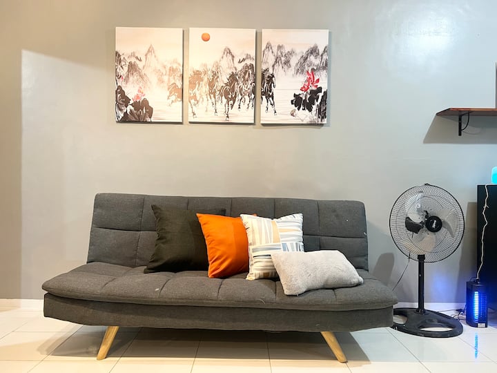 Charming & Comfy Townhome - Mataas Na Kahoy