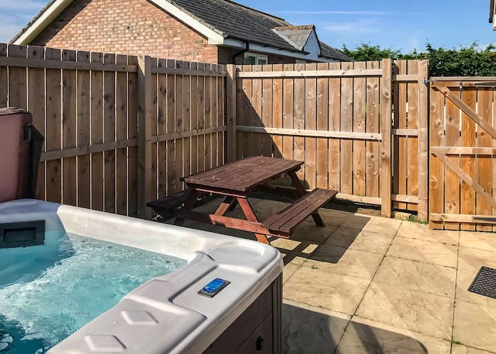 Carnaby Spa (Pet) - Bridlington