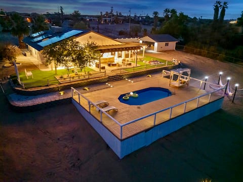Ultimate Retreat|Pool~HotTub~GameRoom~ BBQ~Firepit