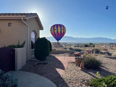 Custom Home - Breathtaking Views - Balloon Fiesta