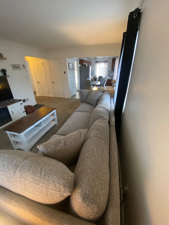 Clean & Quiet 2br West Toledo Retreat | Sleeps 4 - Toledo