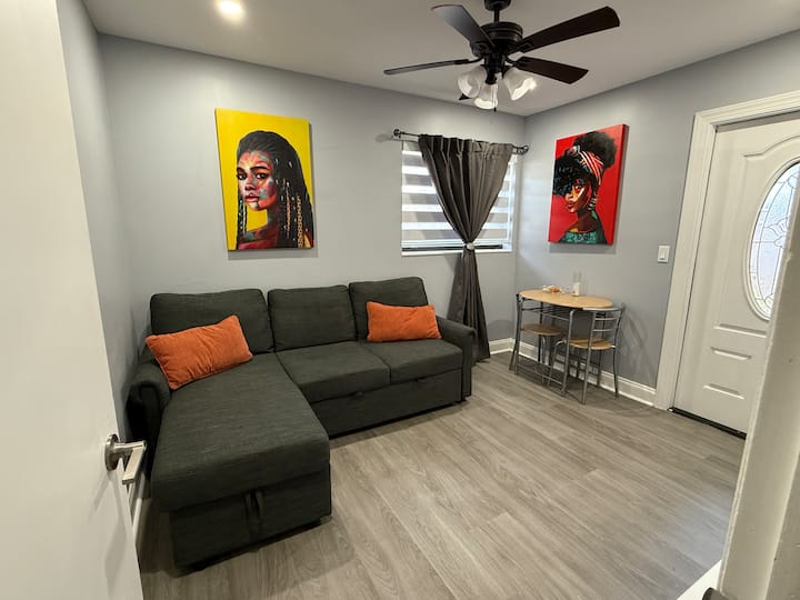 Suite Y & Y.
 "Un Espacio Para Descansar.” - West Palm Beach, FL