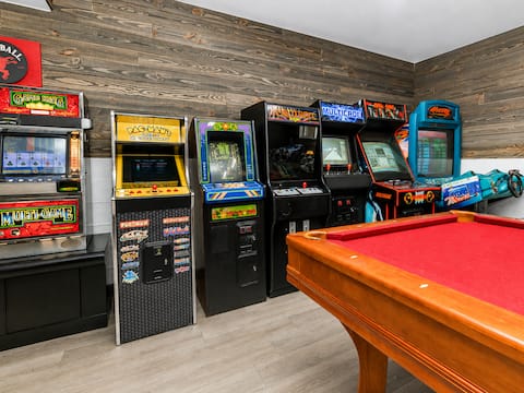 Full Arcade Game Room | Fox Farm + AC