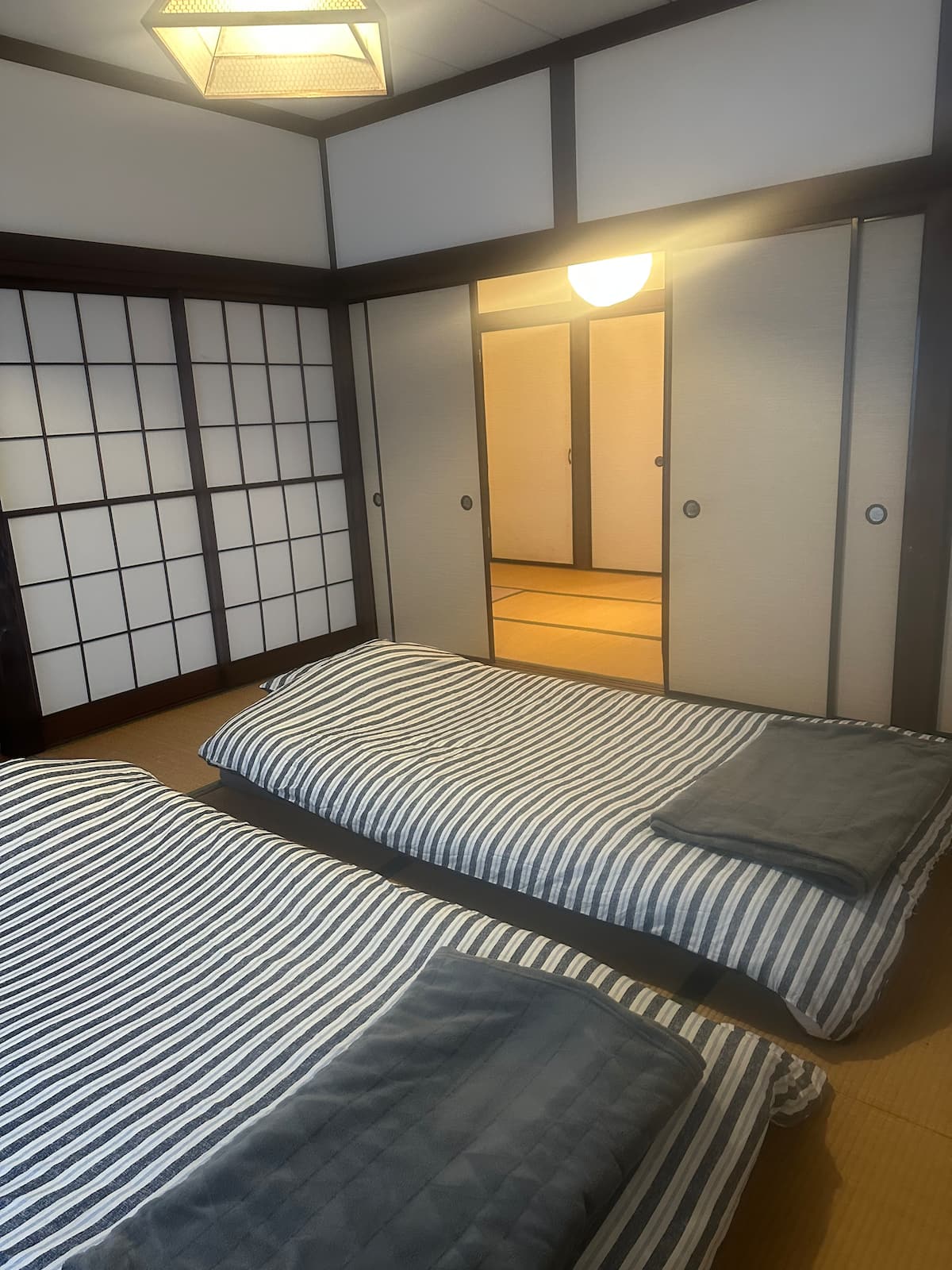 Futon room