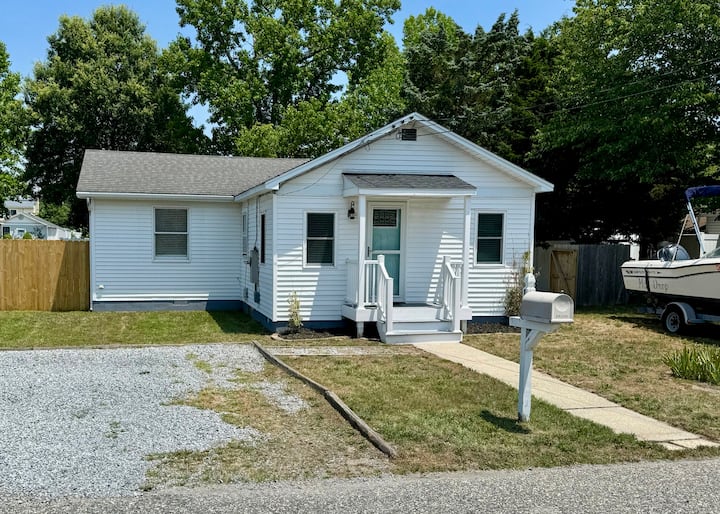 Pet Friendly*full Private Fenced Backyard*fire Pit - North Cape May, NJ