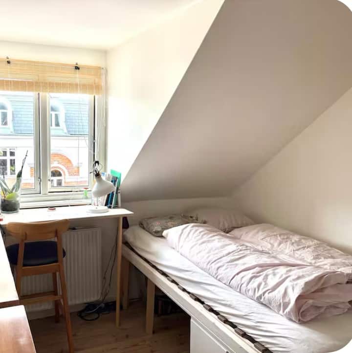 غرفة النوم 2