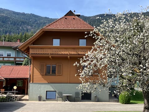 Lakeview house with garden terrace and 3 bedrooms