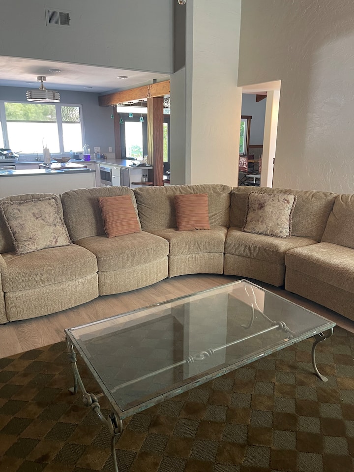 Villa With Views, Wine Cellar, Pool, & Much More. - Temecula, CA