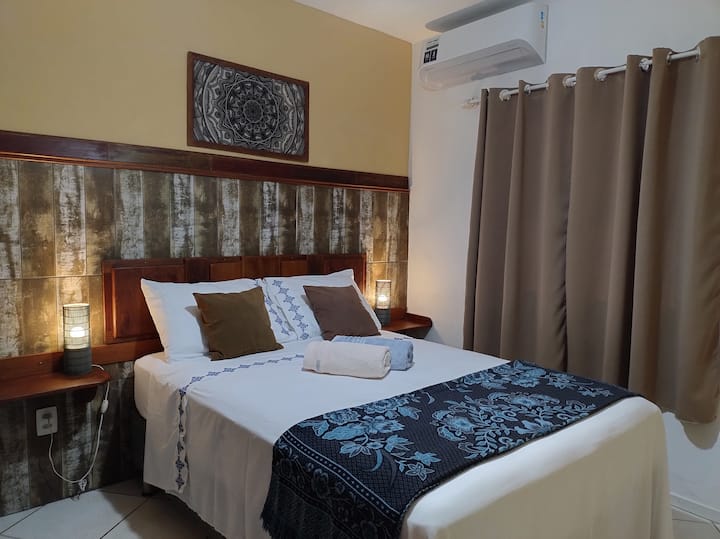 Habitación trasera con aire acondicionado 