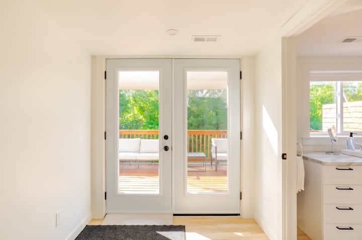 Unit 3 Two Storey 3 Bedroom Apartment - Prince Edward