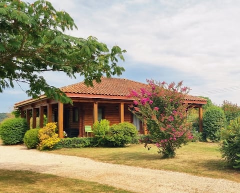 The Air-Conditioned Chalet de la Dordogne