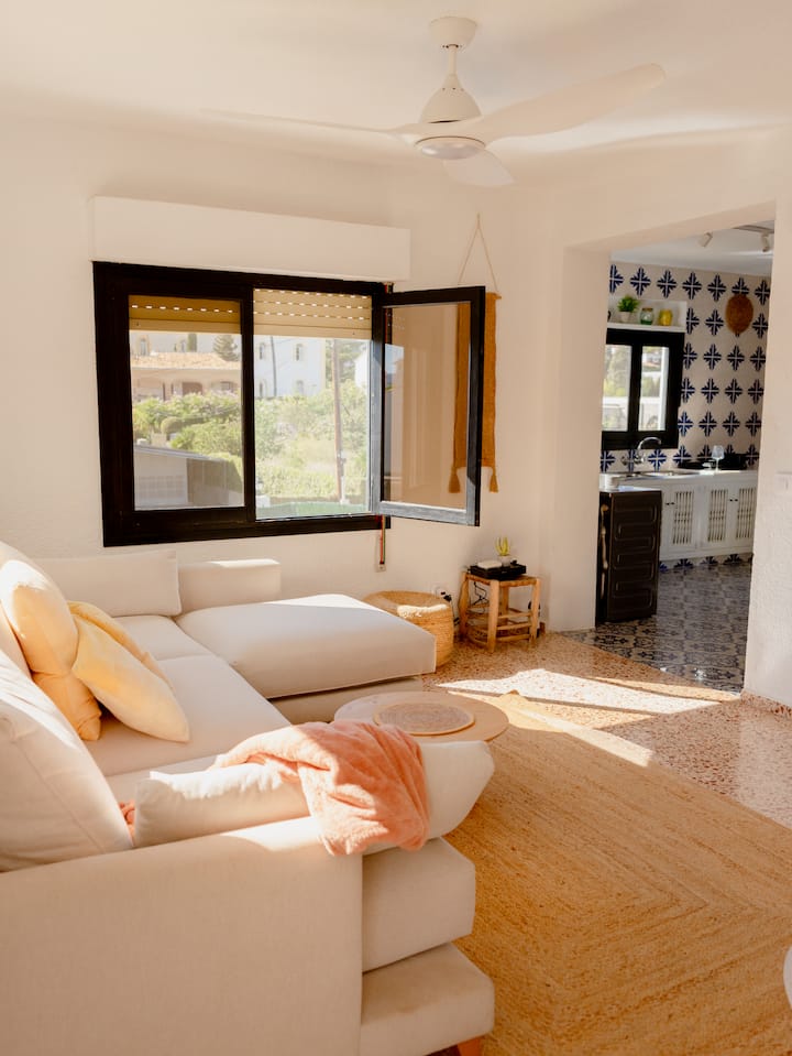 Villa Near Beach & Town On Foot - Jávea