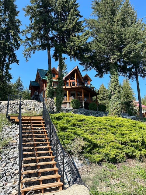 Mara Lakefront Cabin- A Year Round Mountain Escape