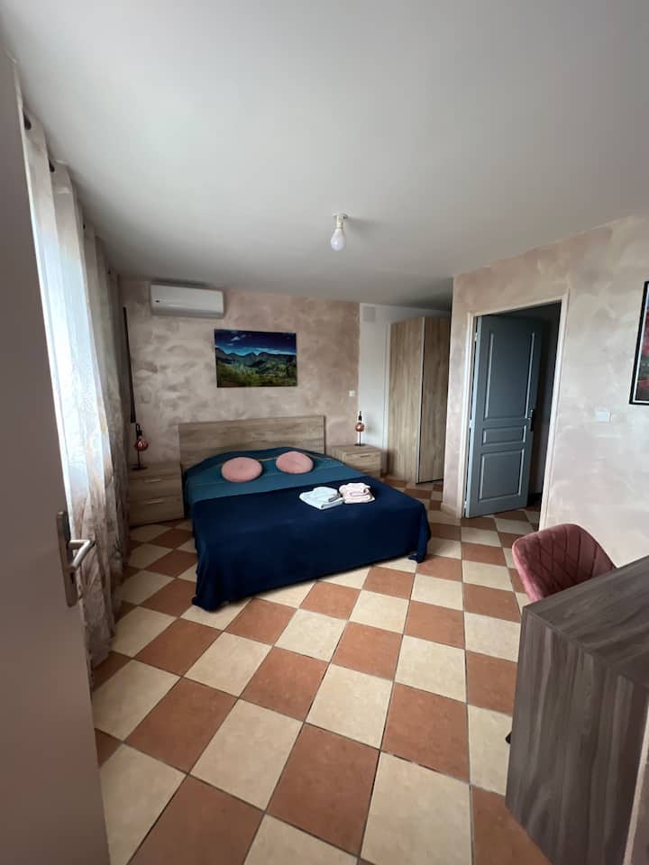 غرفة النوم 1