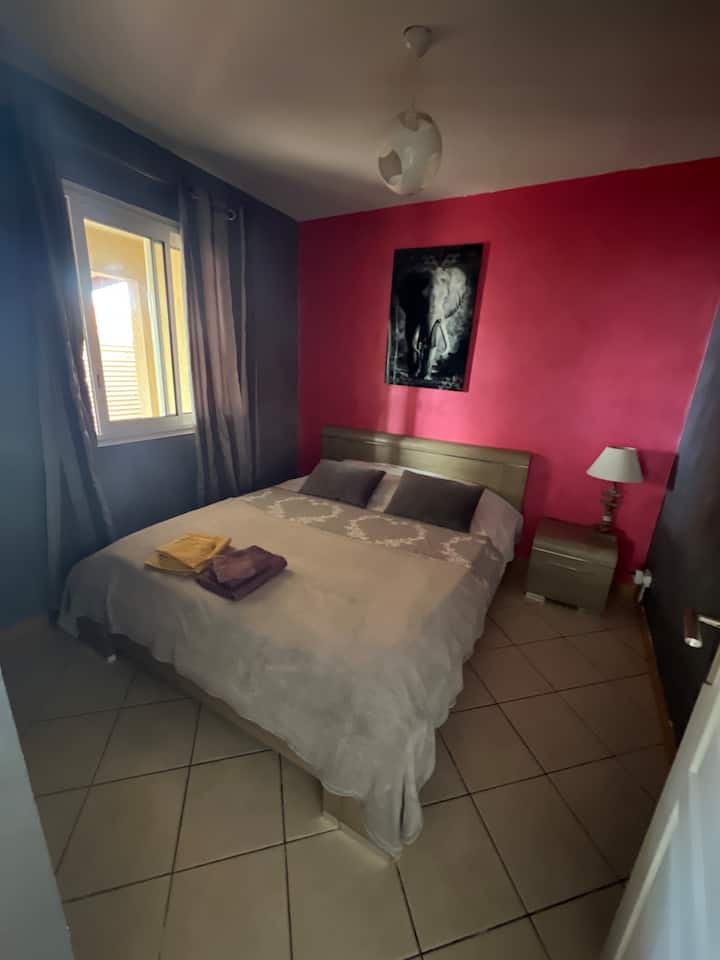 غرفة النوم 2