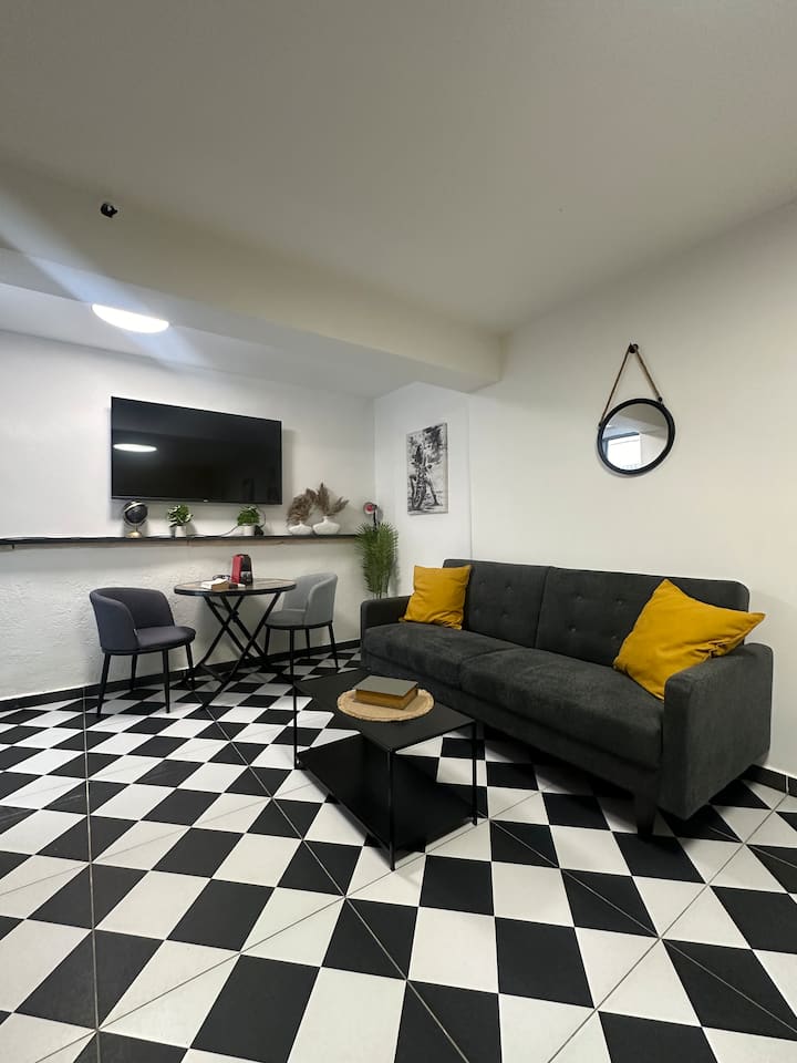 Top Apt&garden In Central Tlv,neat To Sea. - Tel Aviv-Yafo