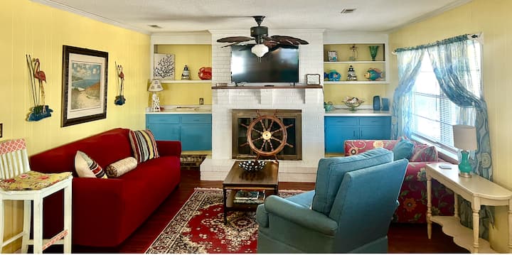 Pet Friendly - Home Close To The Beach - Oak Island, NC