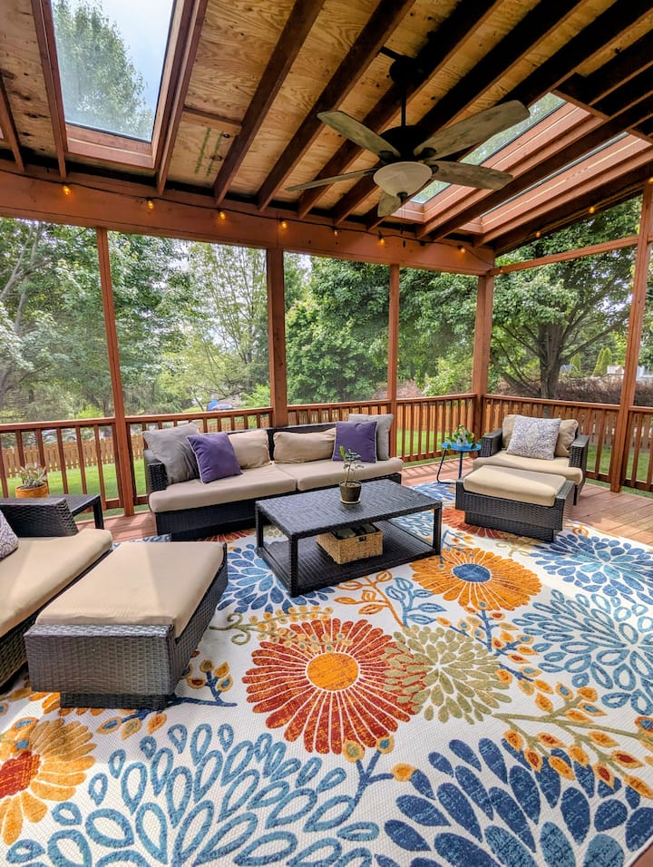 Stylish House With Serene Screened Porch - Blacksburg, VA