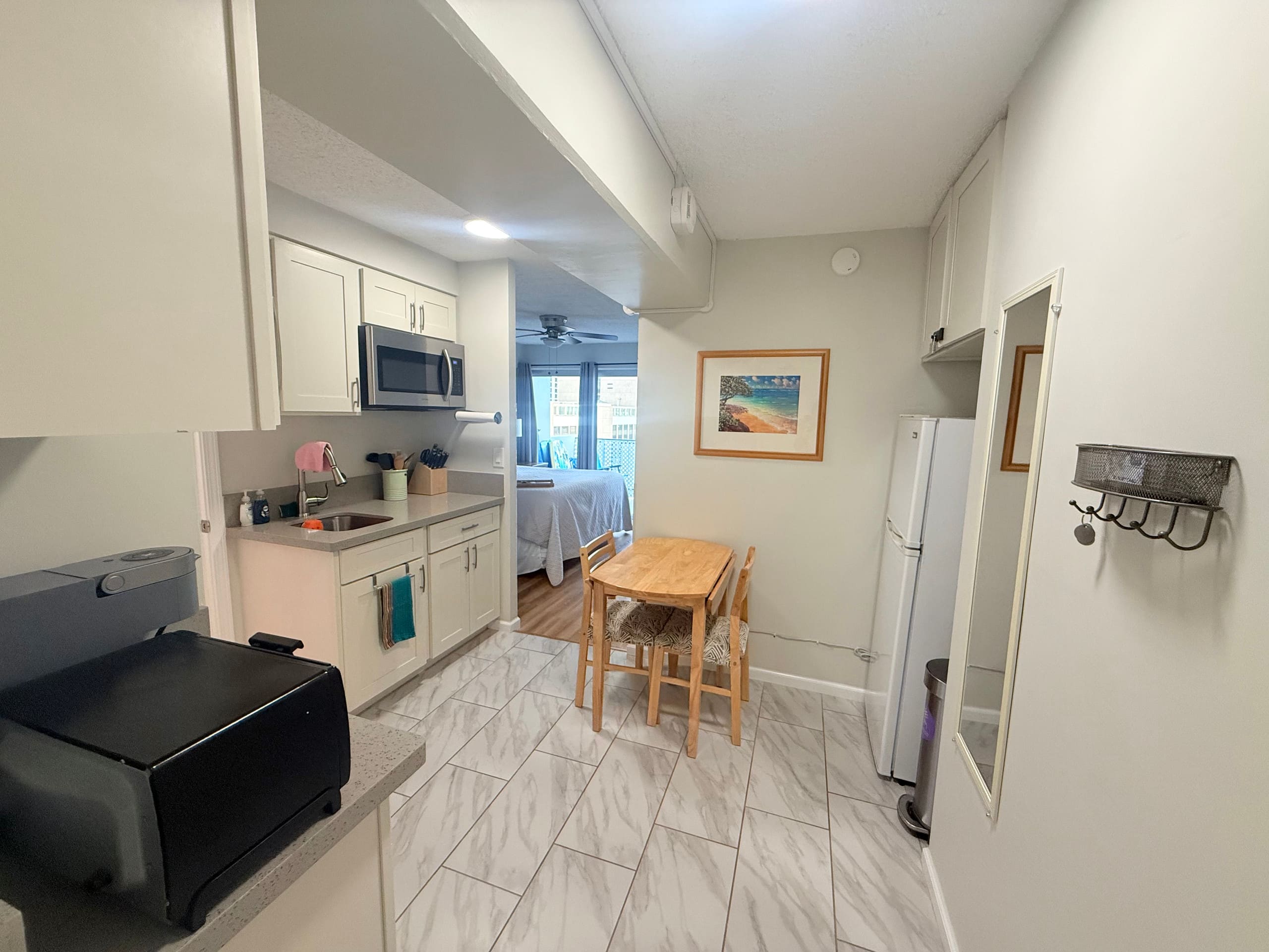 Condo in Honolulu · ★4.92 · 1 bedroom · 1 bed · 1 private bath - Image 12