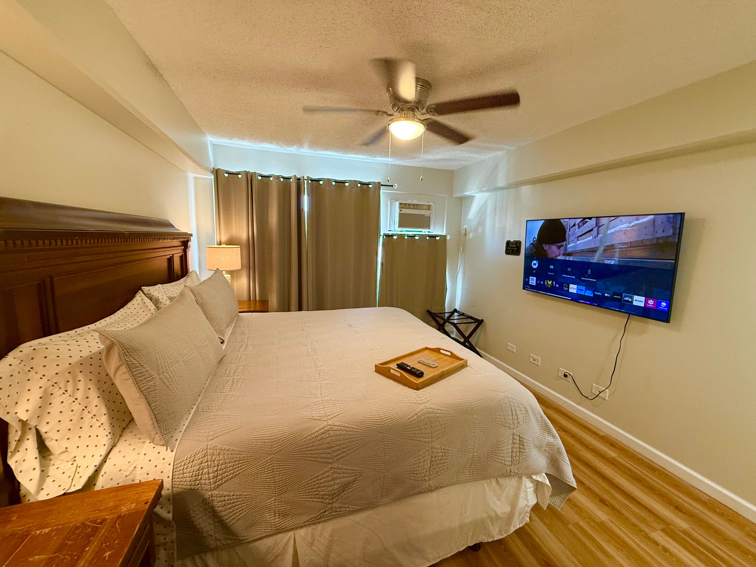 Condo in Honolulu · ★4.92 · 1 bedroom · 1 bed · 1 private bath - Image 1