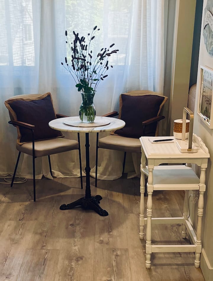 Salon