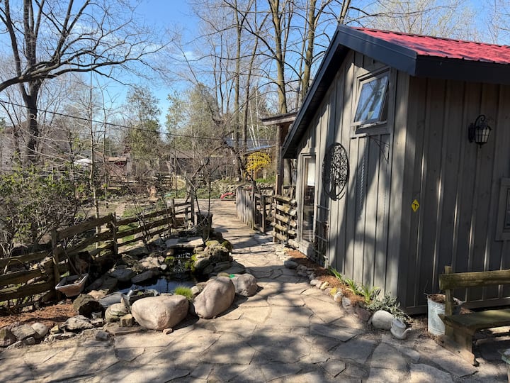 Tranquil Tiny House Retreat 4-season Radiant Floor