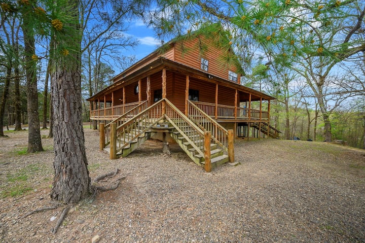 Cozy Cabin With Hot Tub And Game Loft - Broken Bow, OK