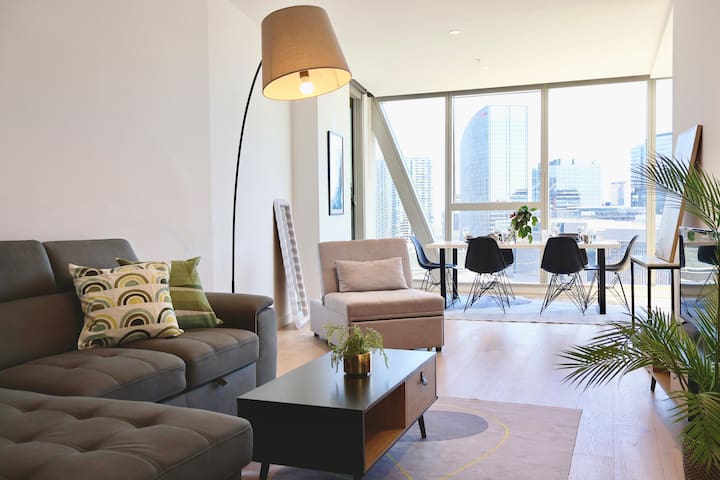 Seclusion 3B2B Apt Balcony Pool & Gym gallery image 5