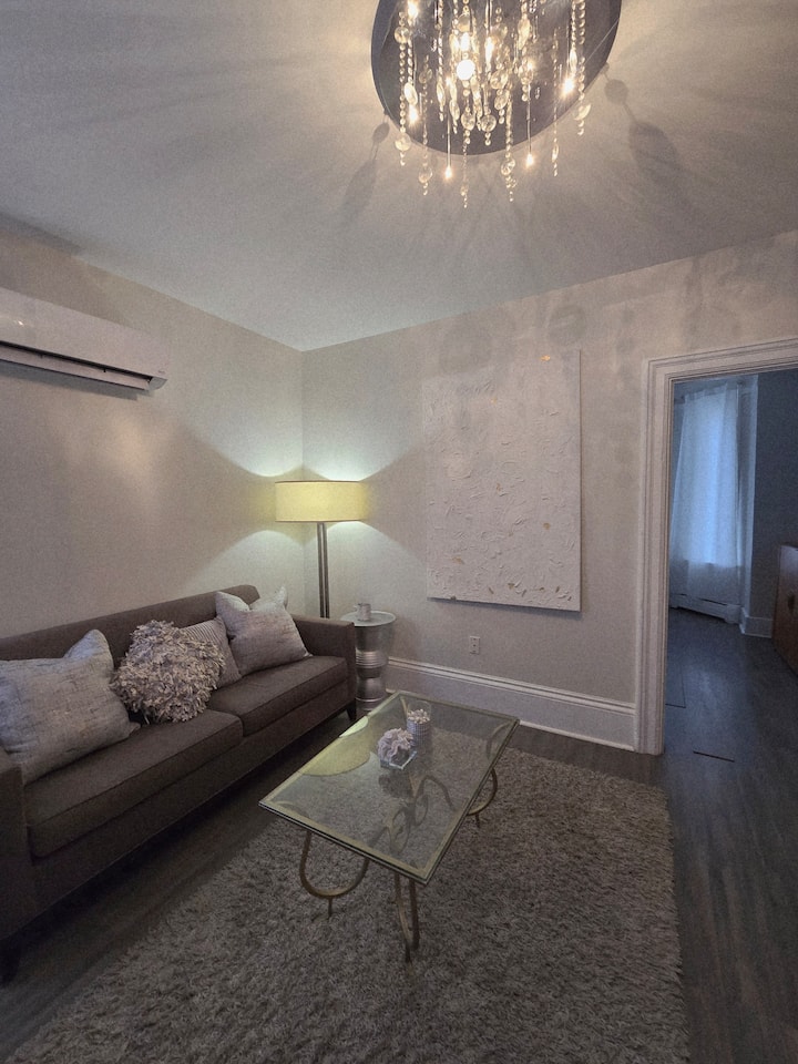 Bayfield Suites Apt #5 - Barrie