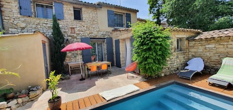 MAZET BETWEEN VINEYARDS, OLIVE TREES AND HILLS