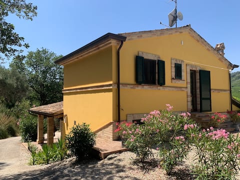 Top Airbnb: Bed and bubbles a Ascoli Piceno