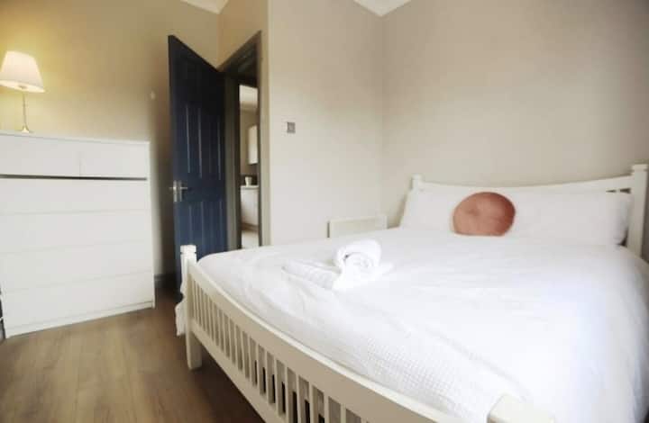 Lovely 1 Bed Condo With Sofabd - Dublín