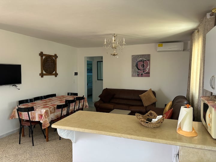 El Haouaria Villa Climatisé S+4 Chambres Piscine - Tunisia
