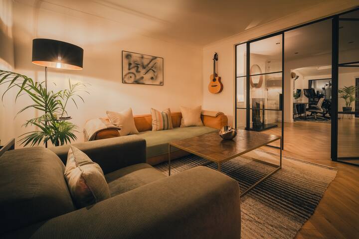 Spacious 3-bedroom house with garden gallery image 3