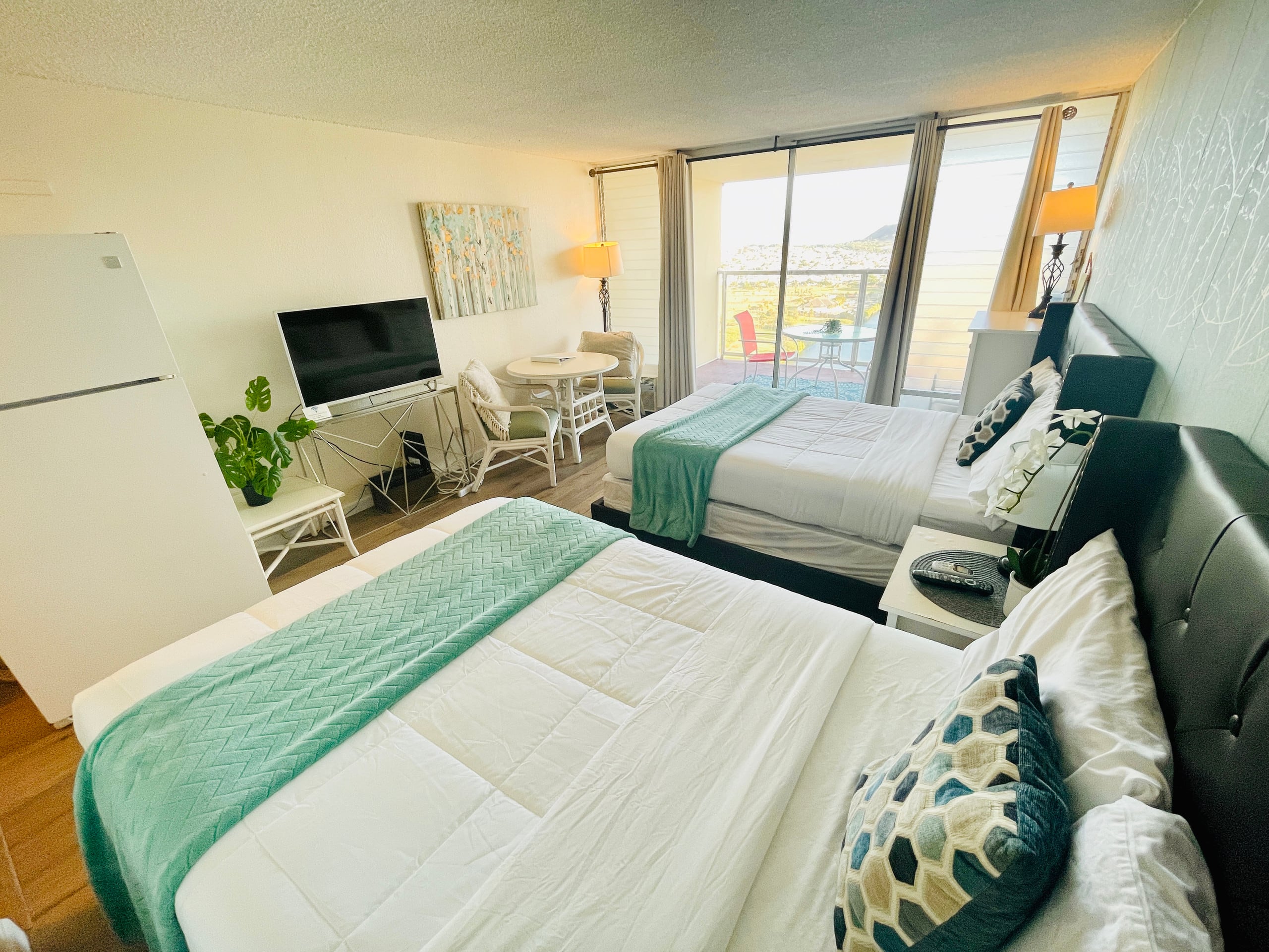Condo in Honolulu · ★4.75 · 1 bedroom · 2 beds · 1 bath - Image 22