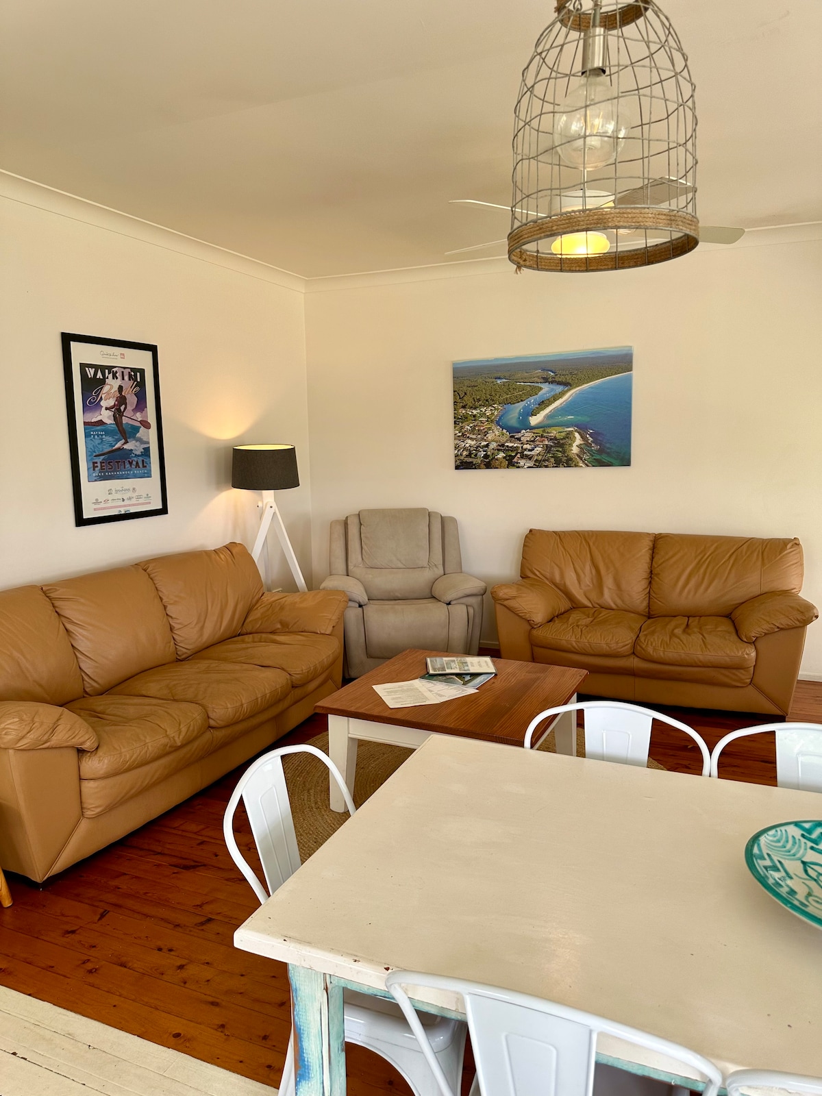 Popular Airbnb listing: Jervis Bay Boat House -Pets Welcome-Free Kayaks in Shoalhaven City Council
