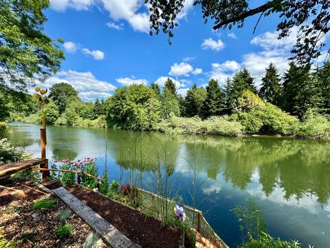 RiverSide House, patio, 9 mins to SeaTac Airport