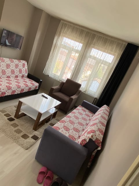 5 minutes to Edirne Selimiye mosque and bazaar center