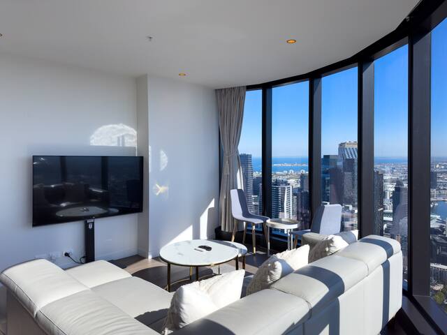 Lvl 76 Skyline Modern Luxury 3 BR in Melbourne CBD gallery image 5