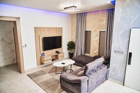 Pinewood Suite+ GYM+ Swimming Pool. Rhodabode Nile