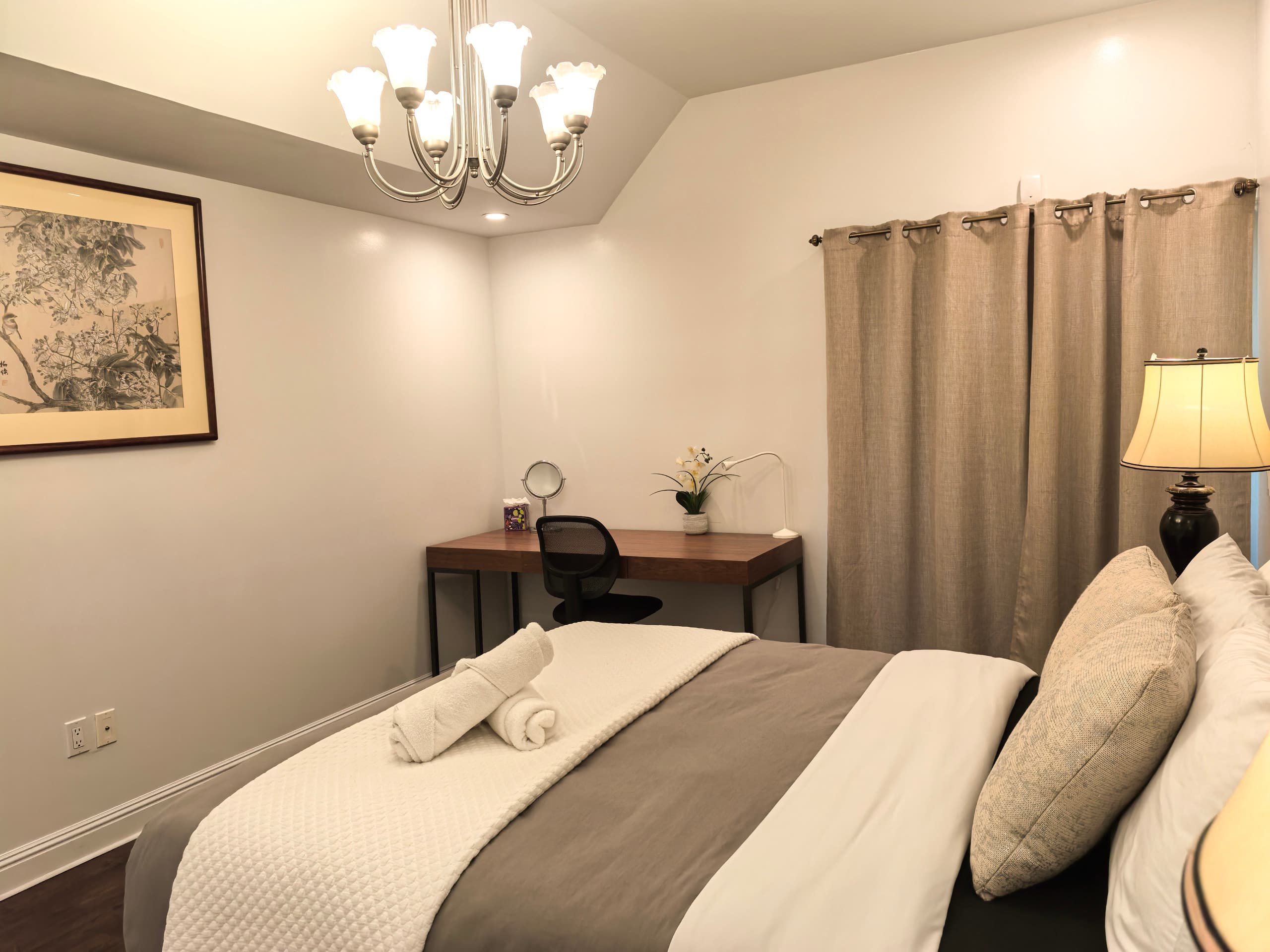 Home in San Francisco · ★4.92 · 2 bedrooms · 3 beds · 1 bath - Image 17