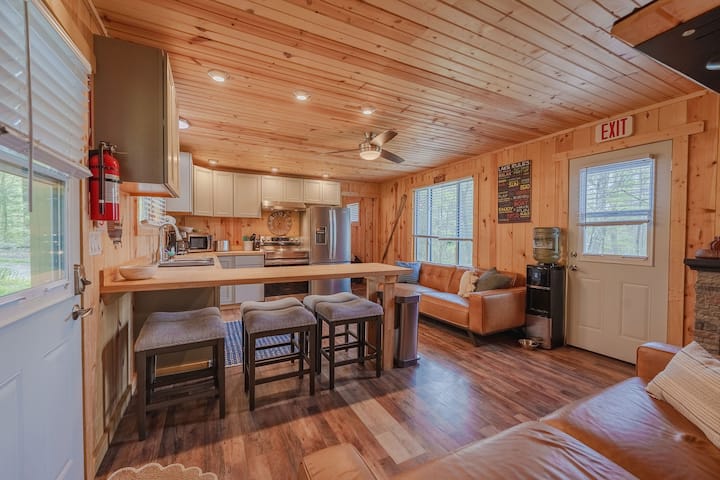 2q/ 1 F | High Speed Internet| Pets Welcome - Atwood Lake, OH