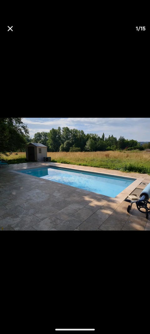 Air conditioning, heated pool from June, secure parking