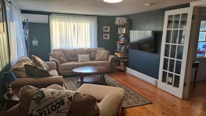 Cozy 3 Bedroom Annapolis Valley Hideaway - Nova Scotia